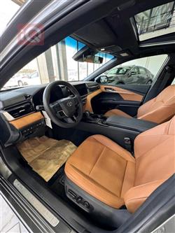 تۆیۆتا کامری